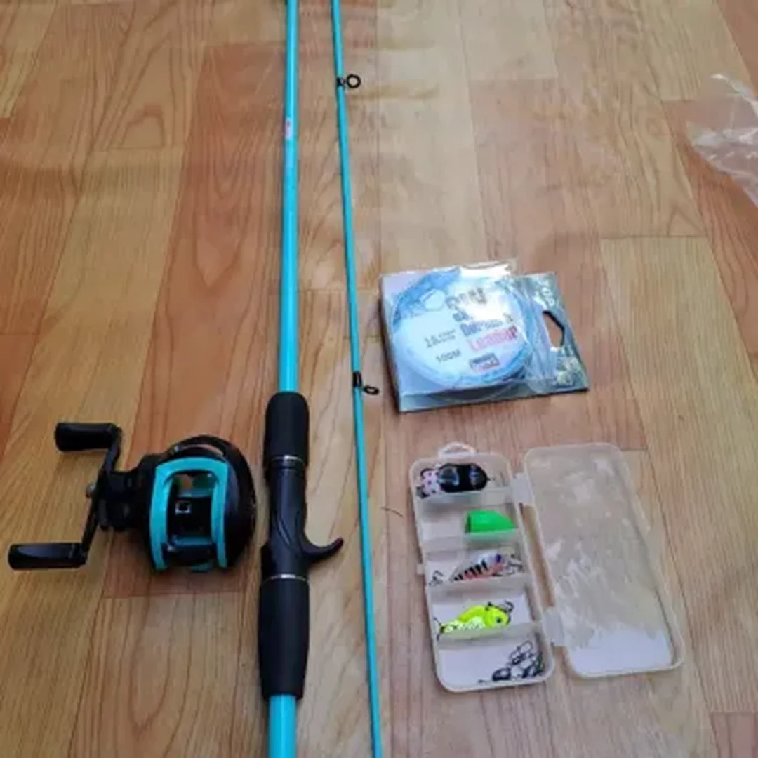 combo cần câu lure máy ngang nhìn ngang thân máy